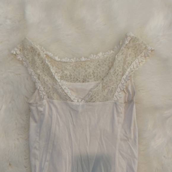 Express lace boat neck top - Picture 3 of 3